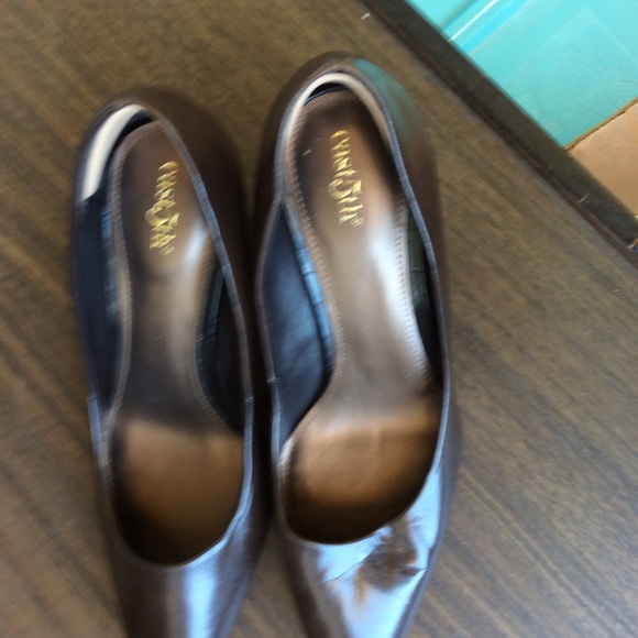 Size 7.5 pumps - Picture 3 of 5